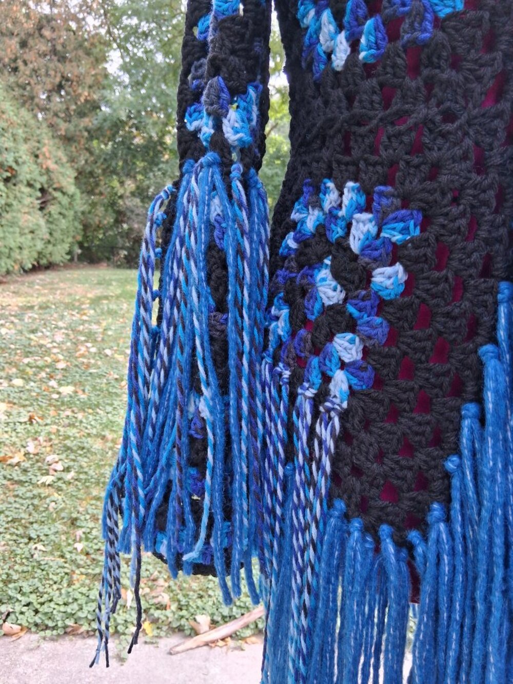 Black and Blue Fringe Granny Square Sweater Size L/XL - Picture 6 of 14